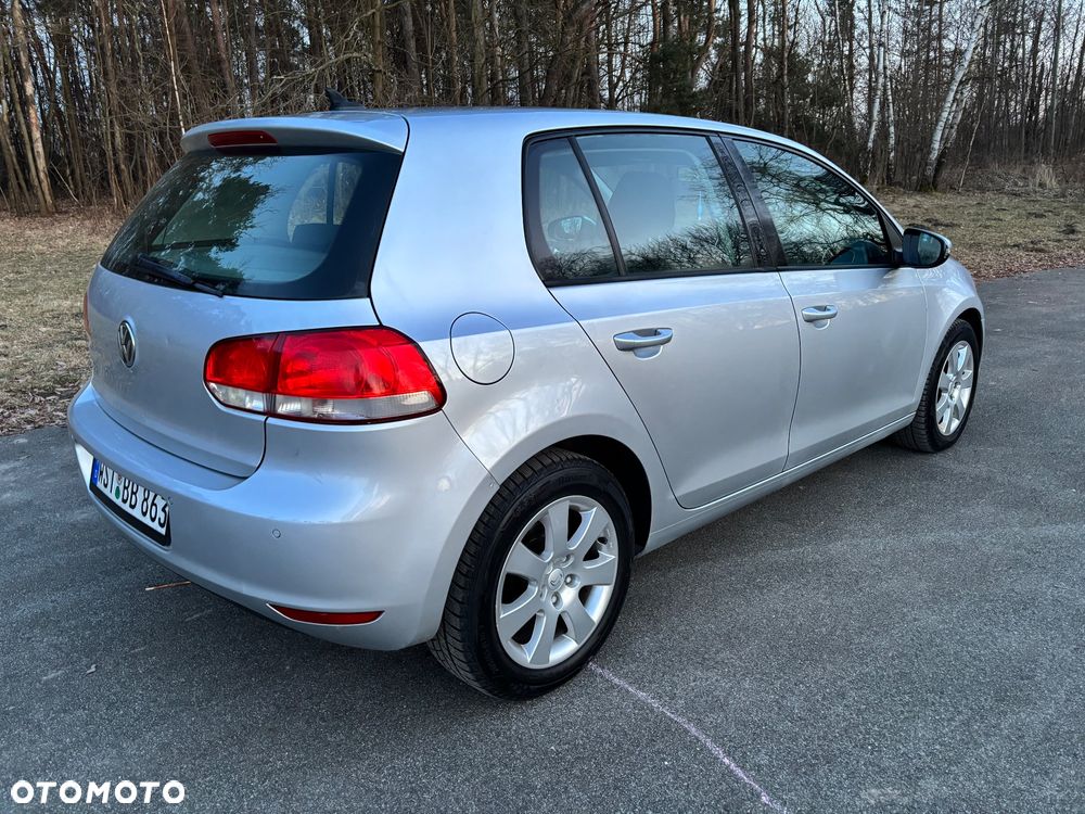 Volkswagen Golf 1.6 TDI DPF Highline - 7