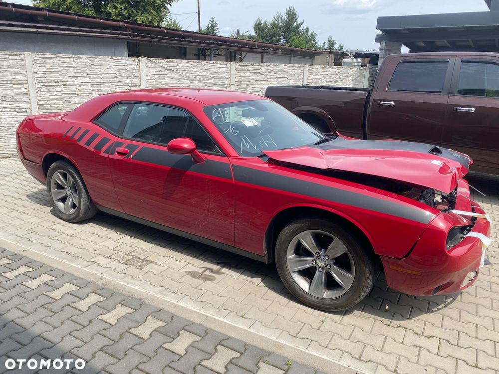Dodge Challenger Automatik SXT Plus - 2