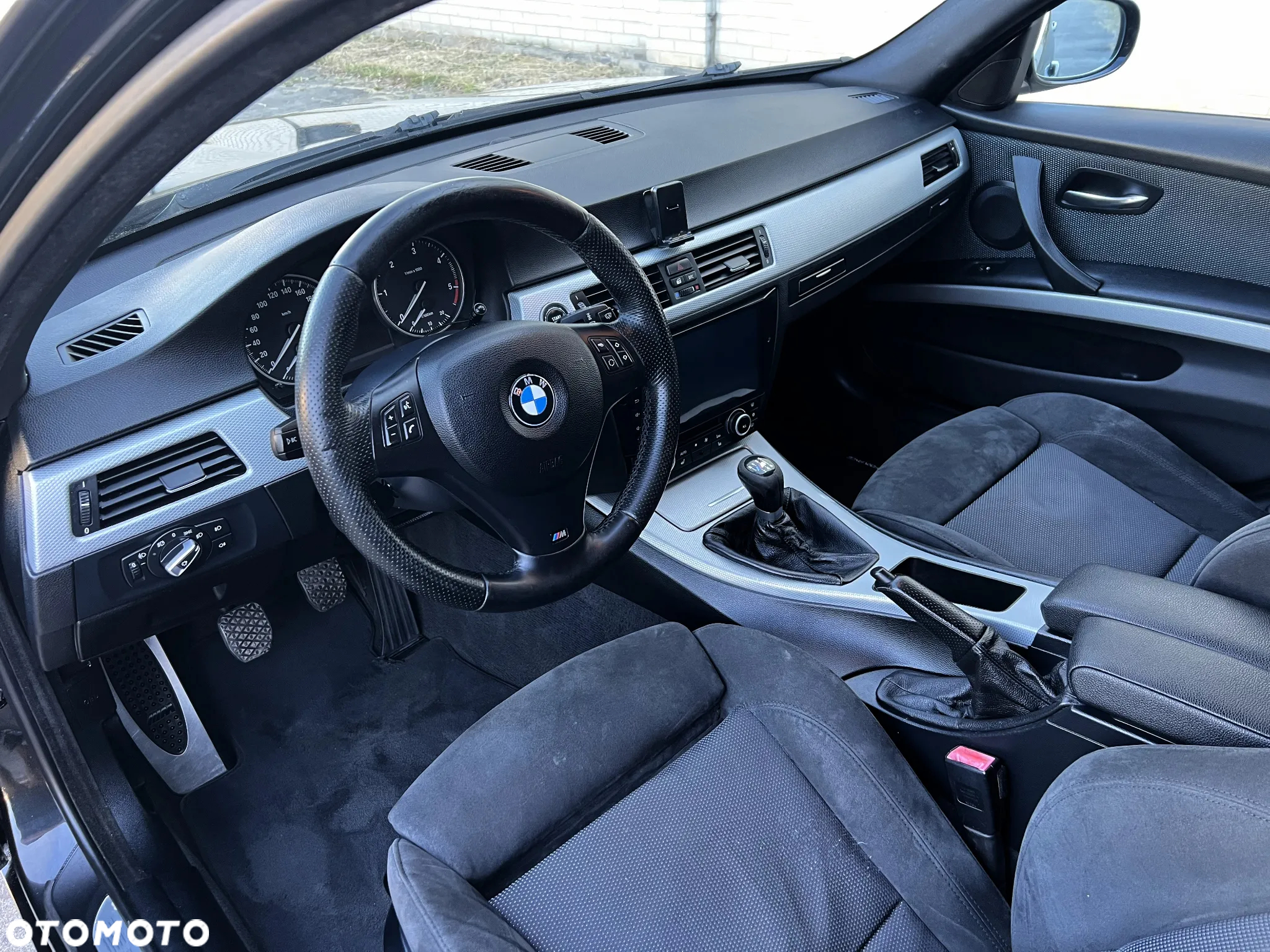 BMW Seria 3 318d DPF Touring Edition Sport - 24