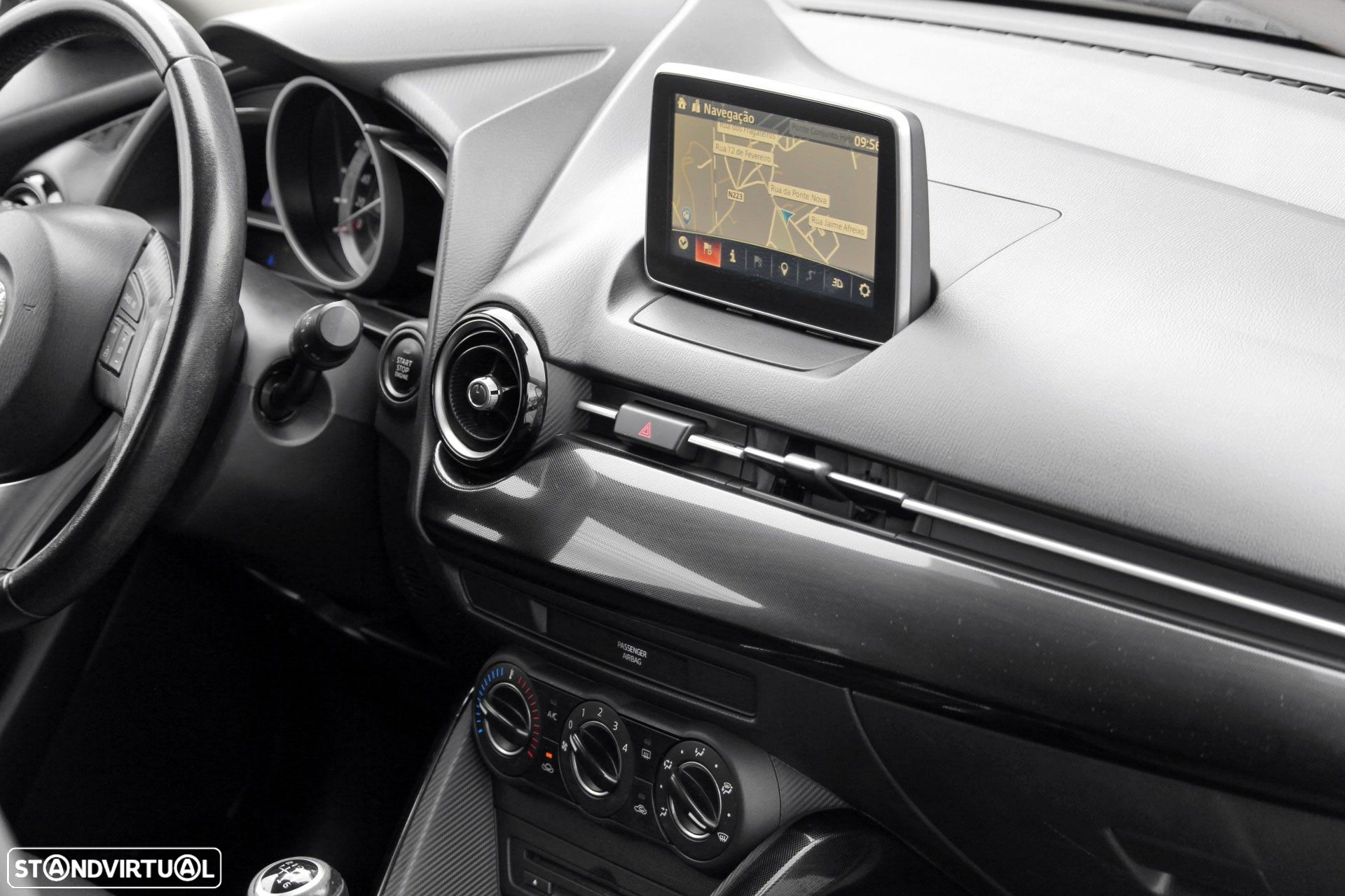 Mazda 2 1.5 Sky.Excellence Navi - 13