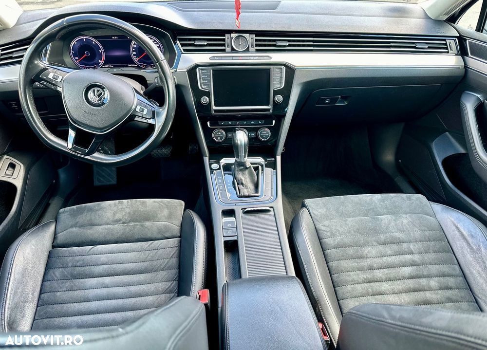 Volkswagen Passat 2.0 TDI DSG Highline - 10