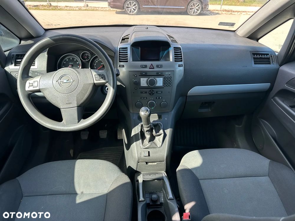 Opel Zafira 1.8 - 10