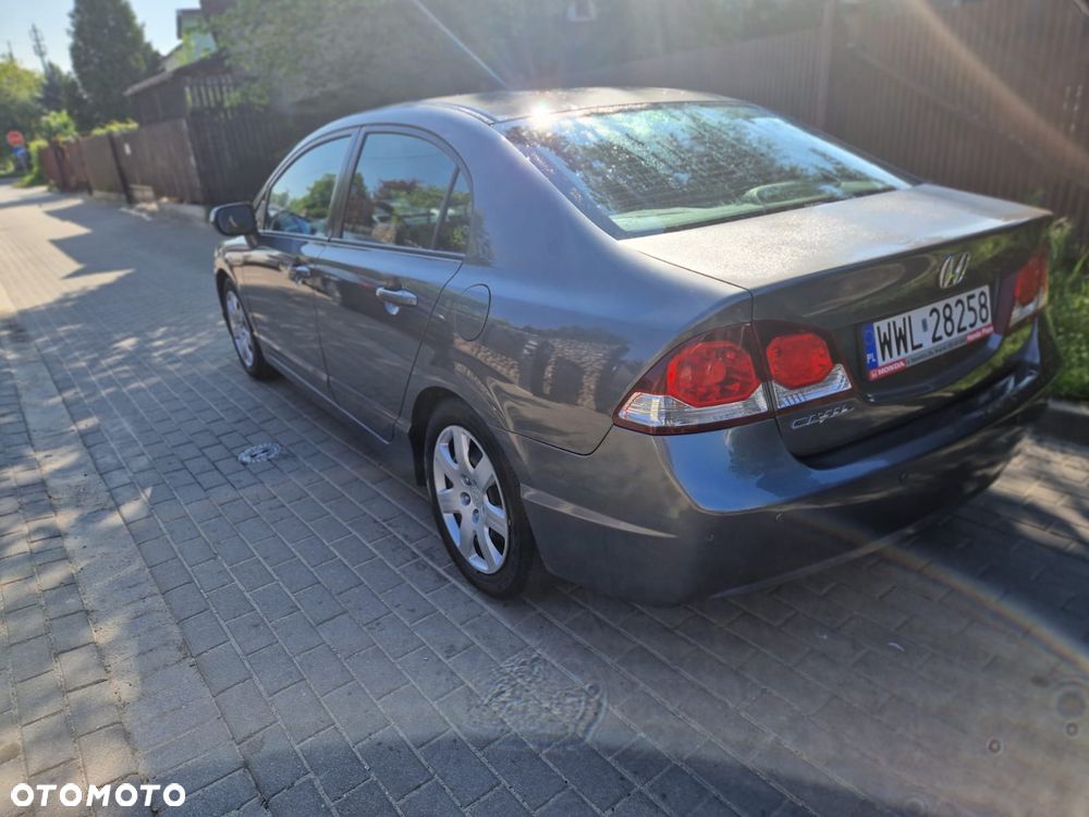 Honda Civic 1.8 Comfort - 1