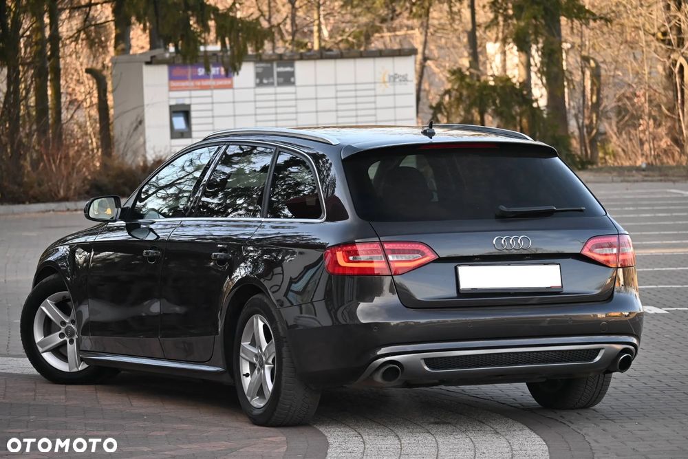 Audi A4 Avant 2.0 TFSI quattro S tronic S line Sportpaket - 12