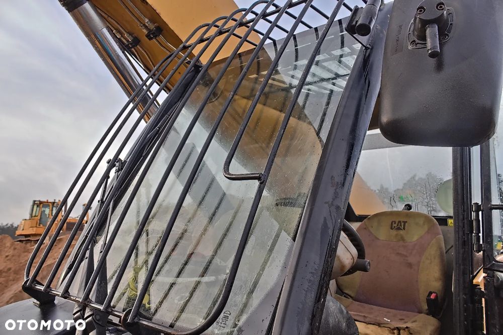 Caterpillar TH360B - 7