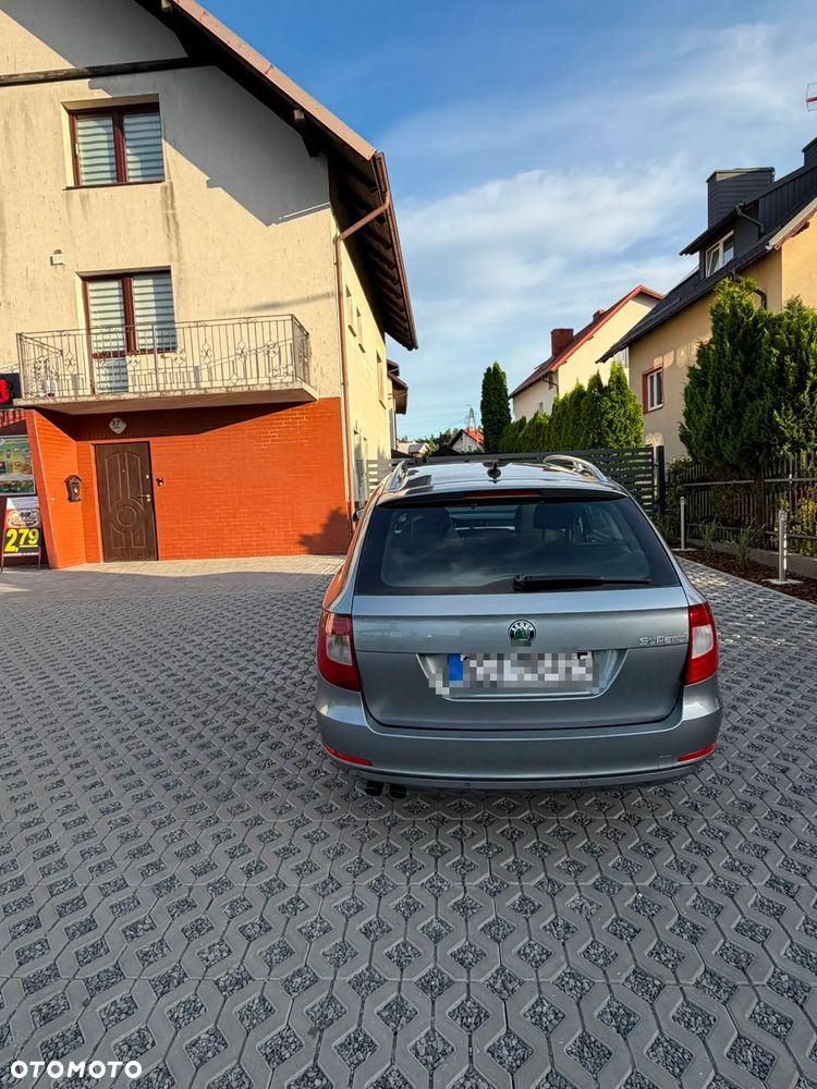 Skoda Superb 2.0 TDI L&K - 3