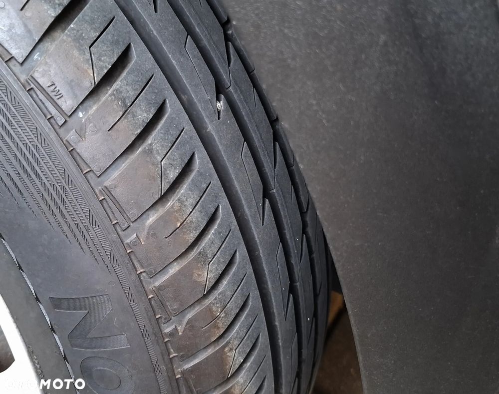 Peugeot 5008 BlueHDi 120 EAT6 Allure - 17