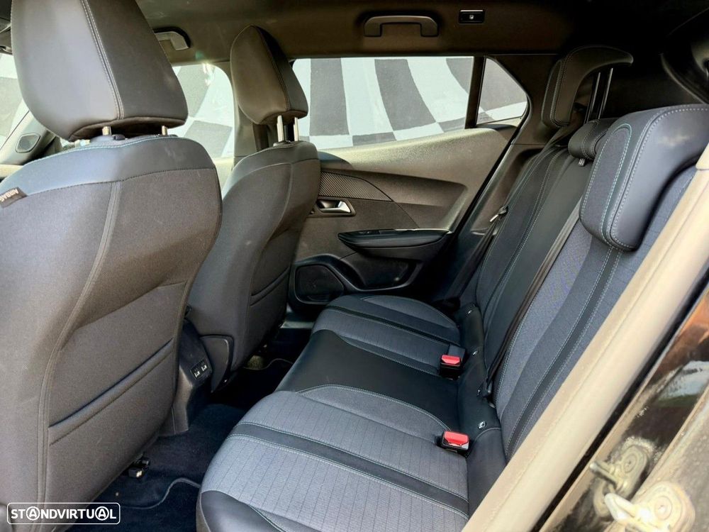 Peugeot 2008 1.2 PureTech Allure Pack EAT8 - 7
