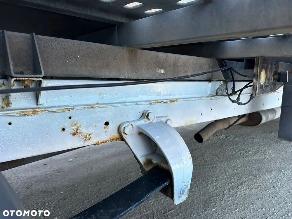 Mercedes-Benz Sprinter - 22