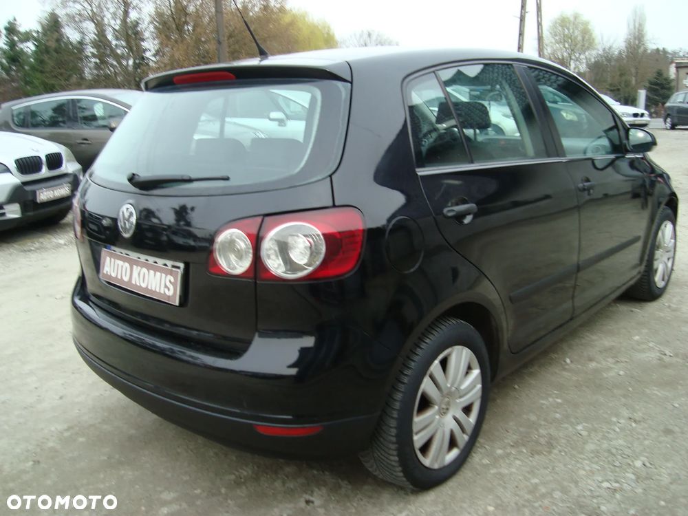 Volkswagen Golf - 6