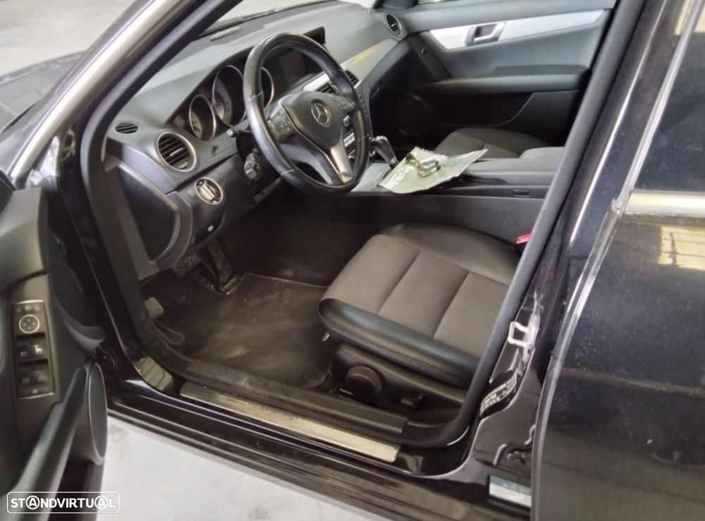 Mercedes-Benz C 220 - 4