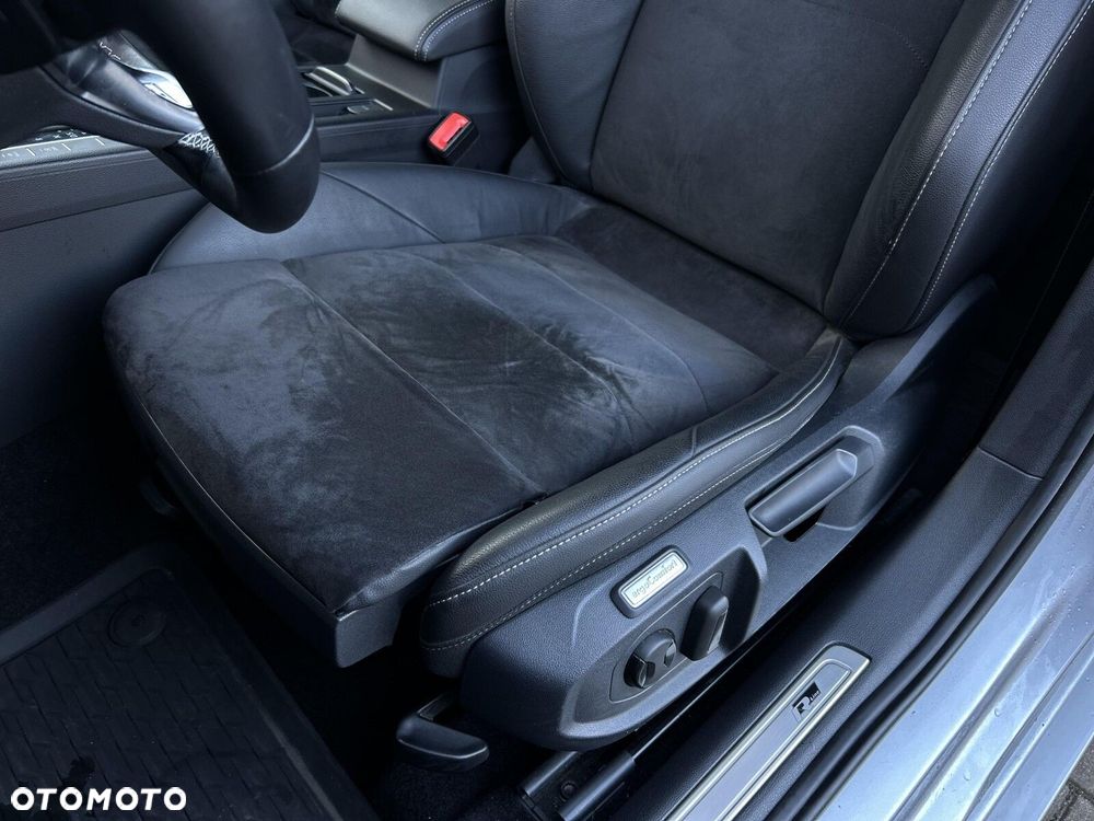 Volkswagen Arteon 2.0 TSI R-Line DSG - 13