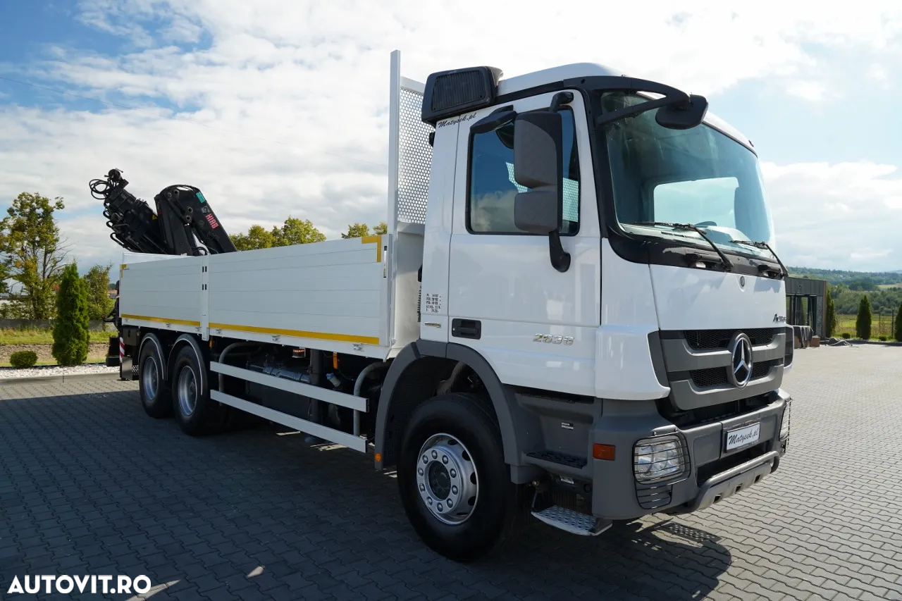 Mercedes-Benz ACTROS 2636 / 6x4 / CAROSERIE DE LIVRARE 6.5 M + HIAB HDS / PODEA REZISTENTĂ / RADIOCOMANDĂ / ROTATOARE / IMPORTAT - 11