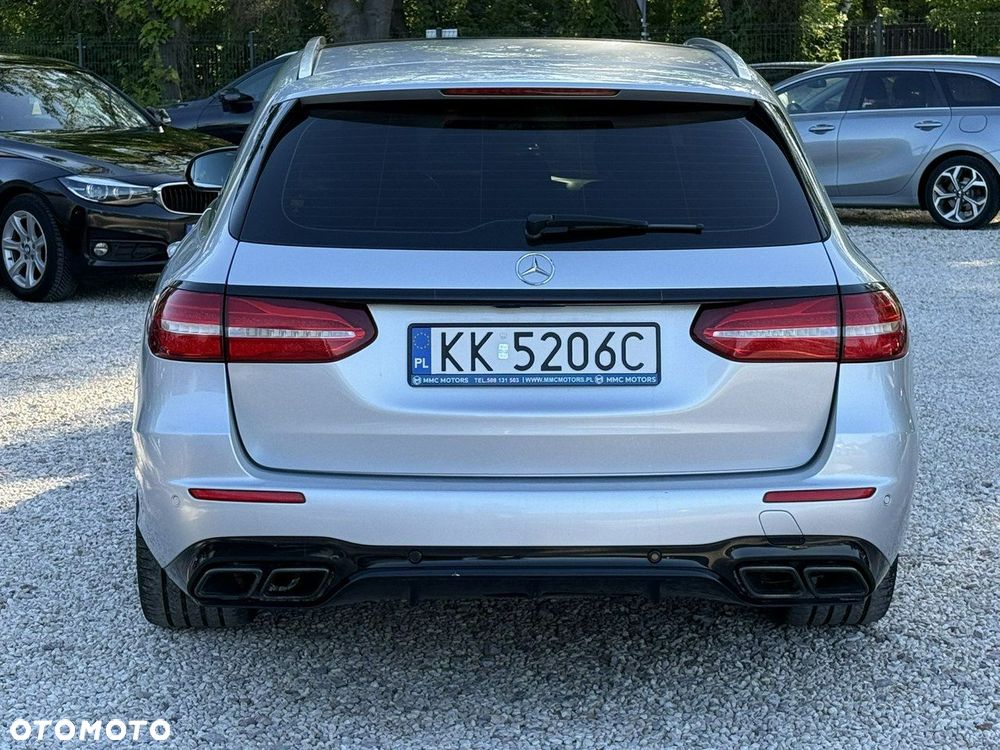 Mercedes-Benz Klasa E 400 4-Matic 9G-TRONIC - 4