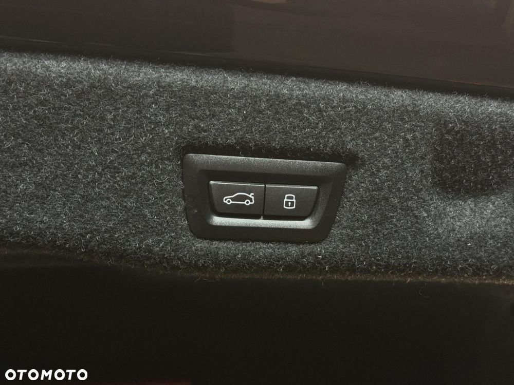 BMW Seria 5 - 34