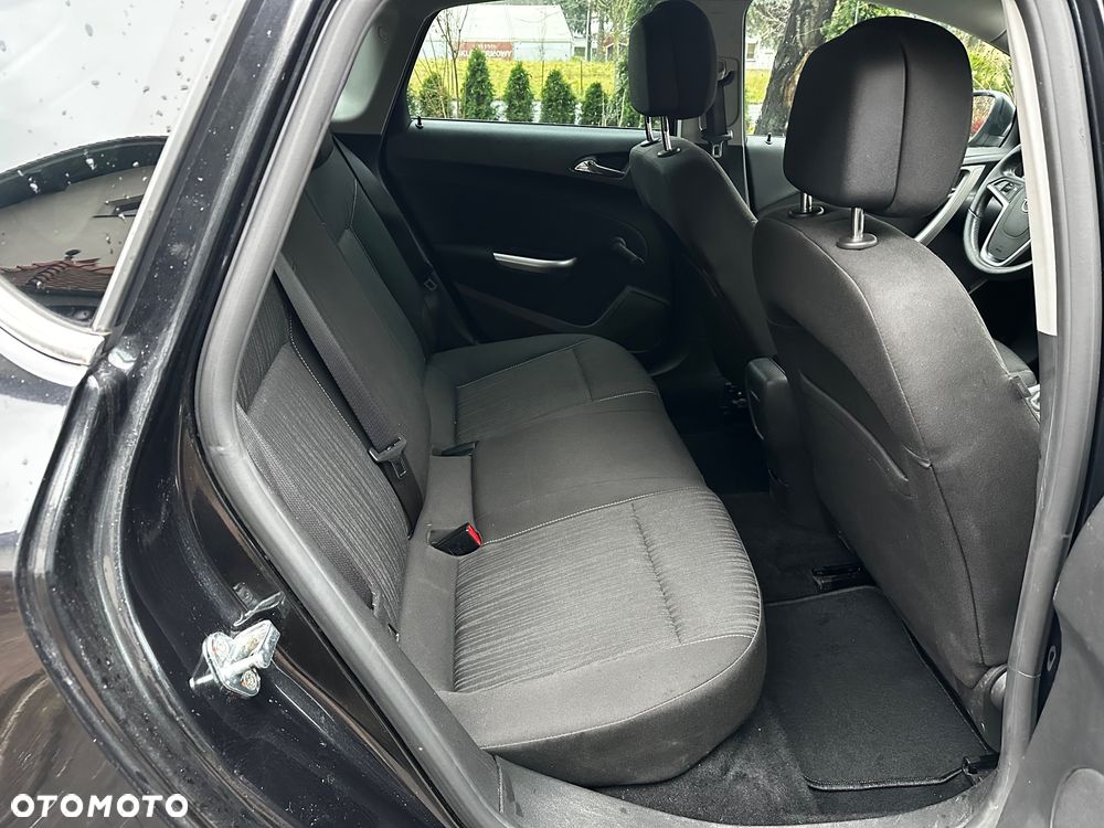 Opel Astra 1.4 Turbo Innovation - 11