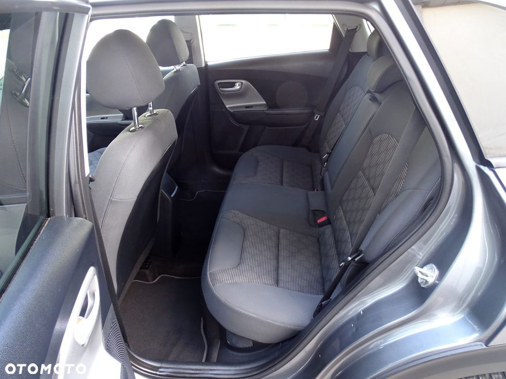 Kia Niro 1.6 GDI Hybrid L - 13
