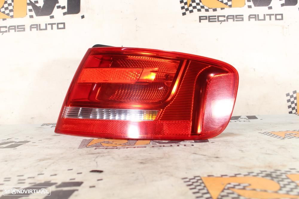 Farolim Direito Audi A4 (8K2, B8)  8K5945096d / Chassi Passageiro Seda - 5