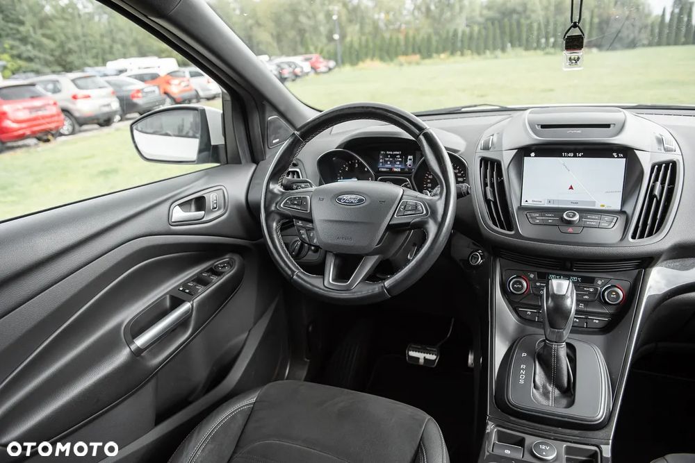 Ford Kuga 2.0 TDCi 4x4 ST-Line - 16