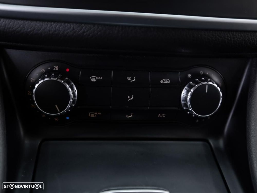 Mercedes-Benz CLA 220 - 21