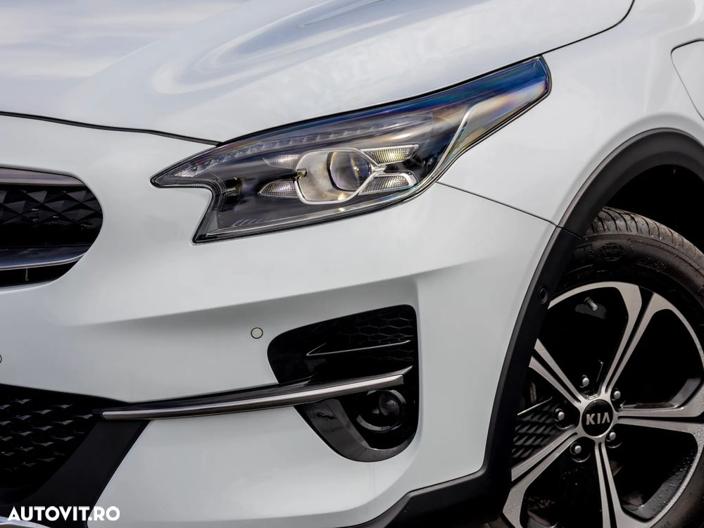 Kia XCeed - 11