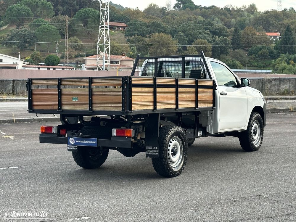 Toyota Hilux 2.4 D-4D 4WD CE CM - 16