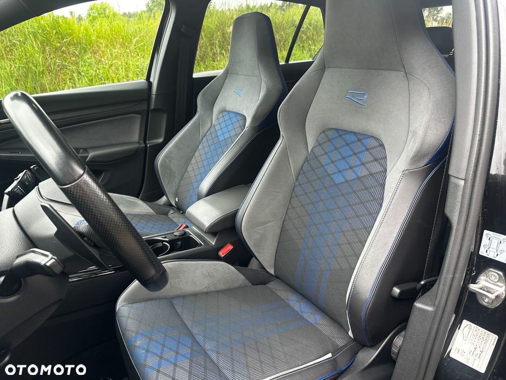 Volkswagen Golf - 15