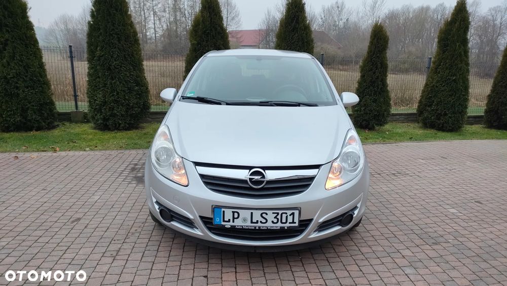 Opel Corsa 1.2 16V Selection 110 Jahre - 2