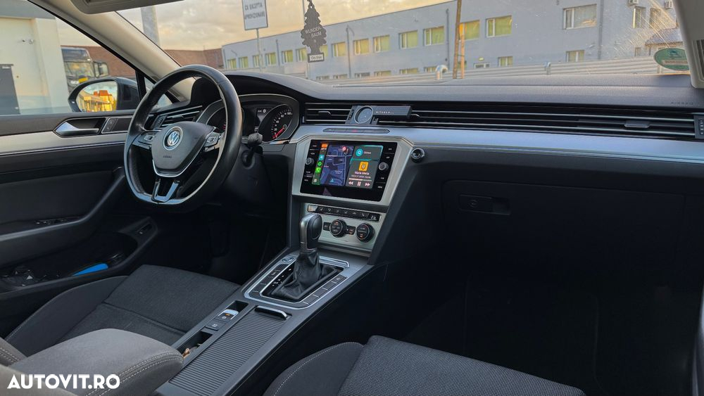 Volkswagen Passat Variant 2.0 TDI DSG Highline - 26