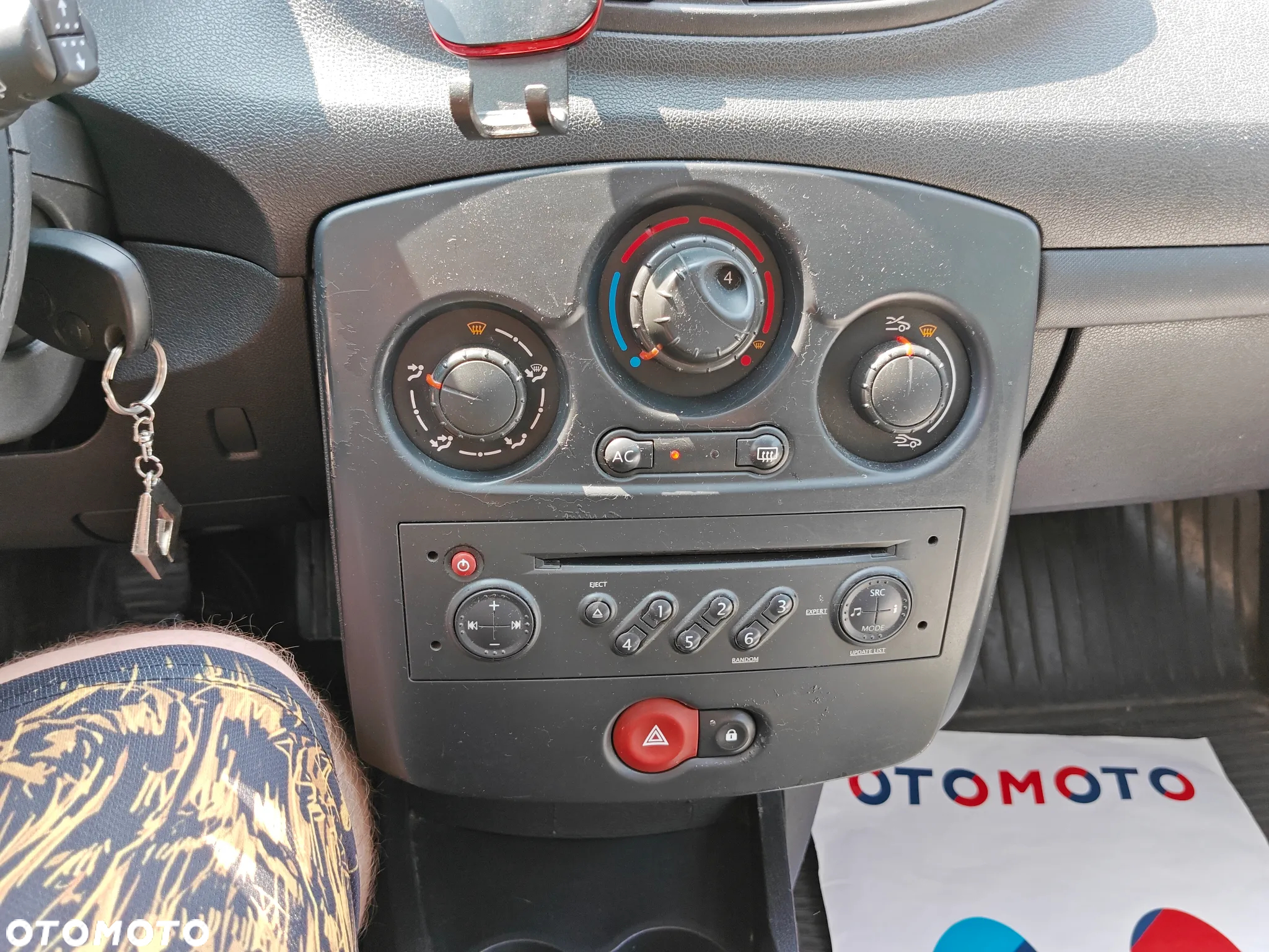 Renault Clio 1.2 TCE Authentique - 23