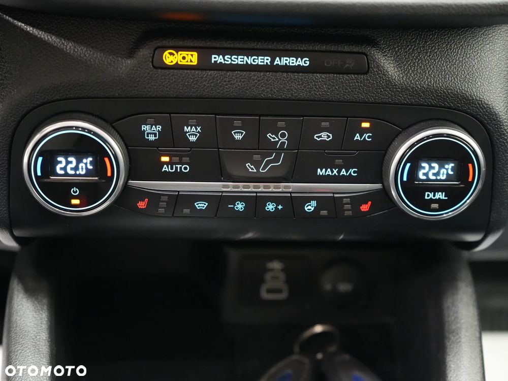 Ford Kuga - 26