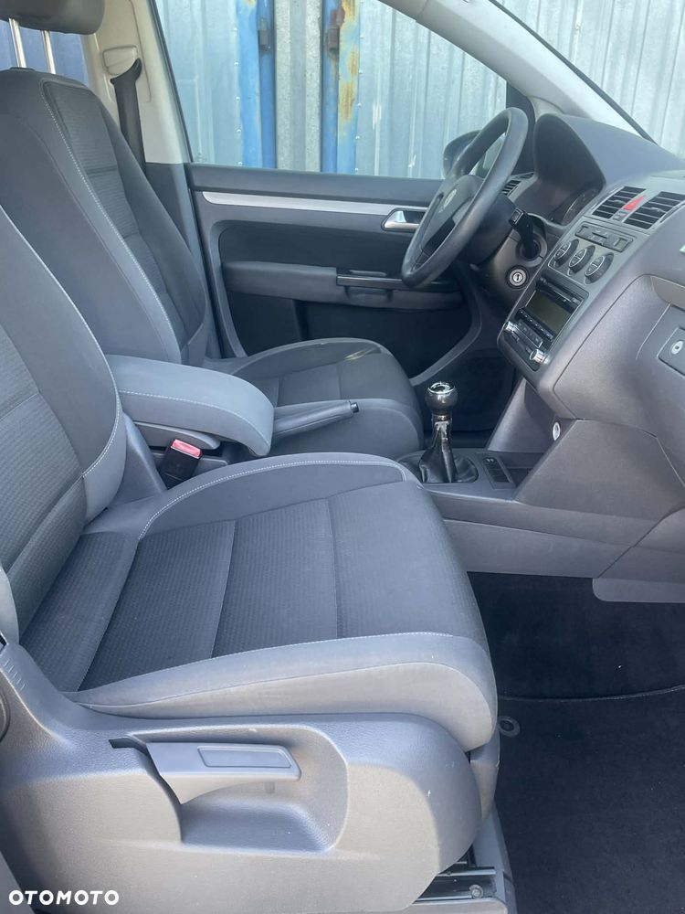 Volkswagen Touran 1.9 TDI DPF Highline - 27