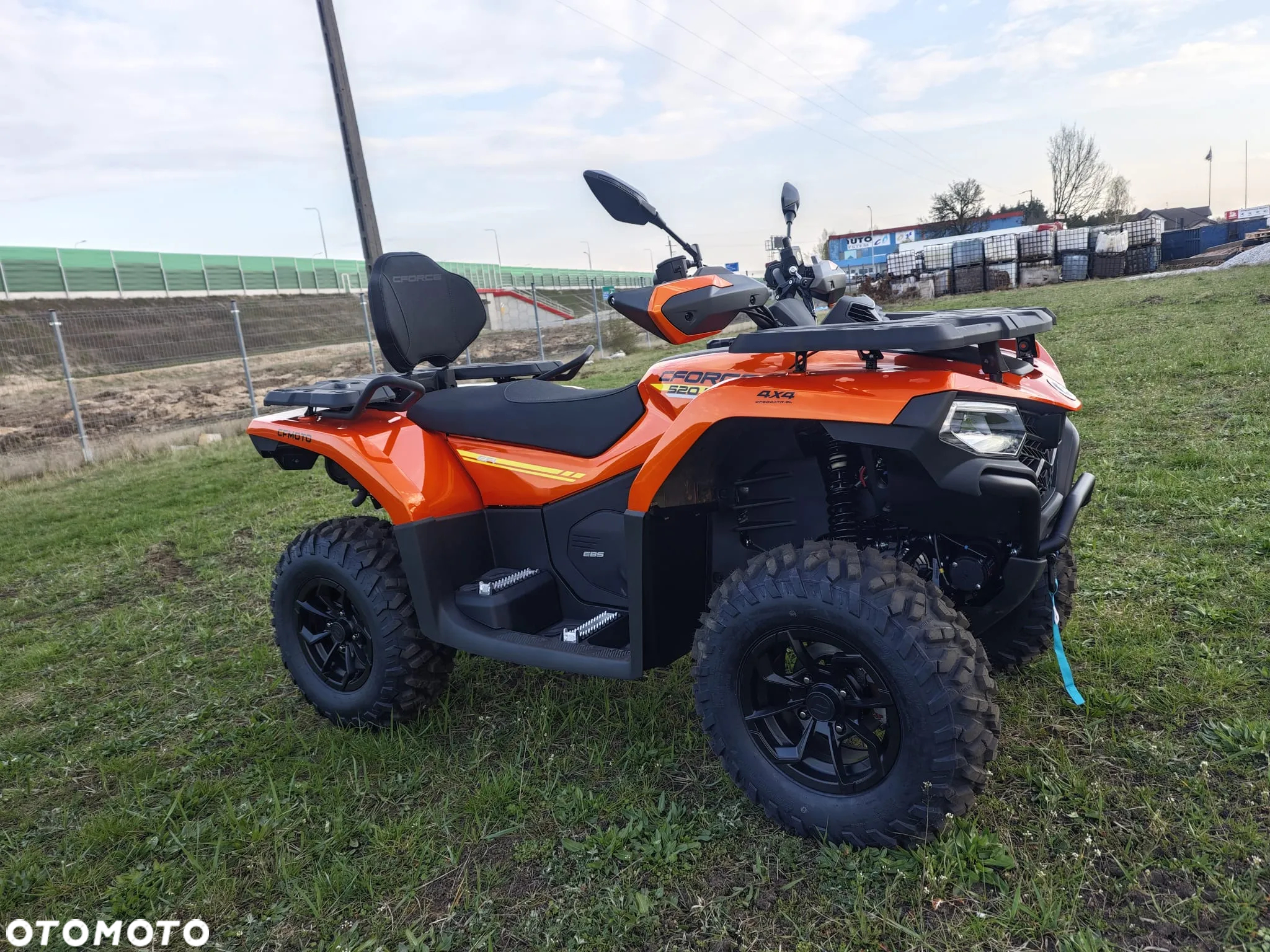 CFMoto CForce - 9