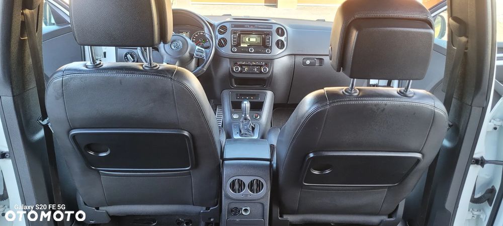 Volkswagen Tiguan 2.0 TDI 4Mot Perfectline R-Style DSG - 13