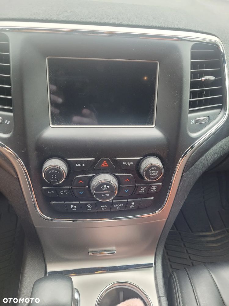 Jeep Grand Cherokee 3.6 V6 Laredo - 23