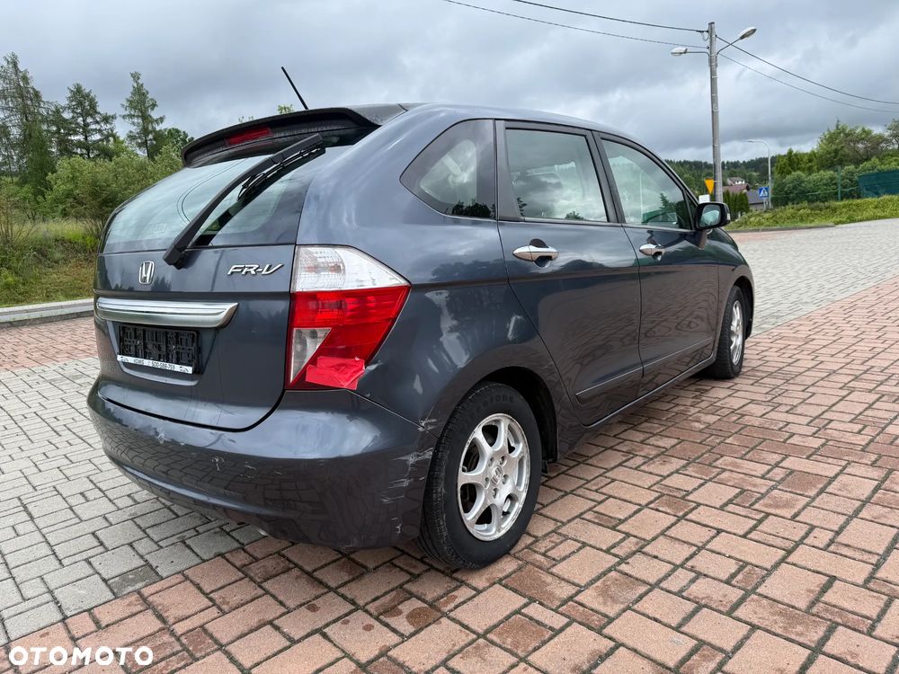 Honda FR-V 1.7 - 7