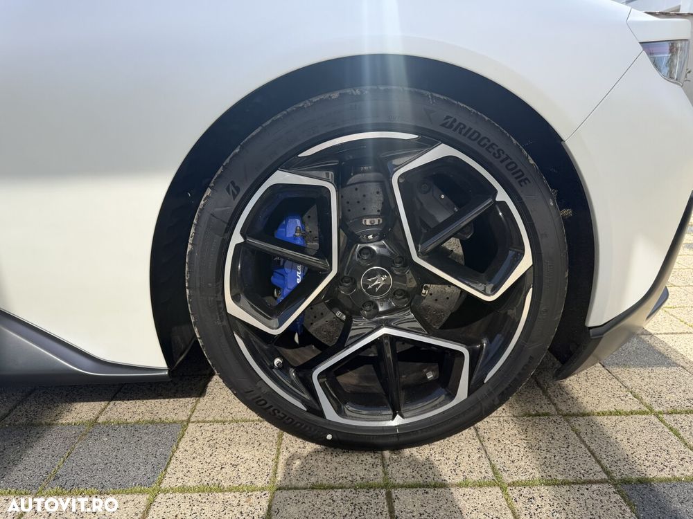 Maserati MC20 Standard - 20