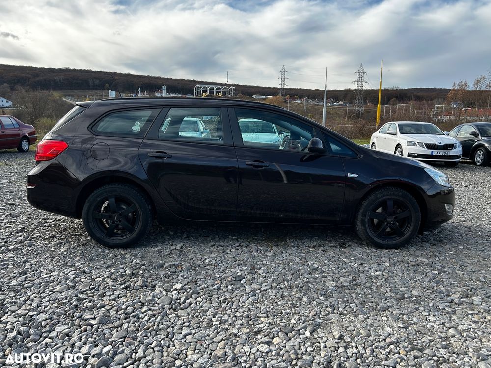 Opel Astra 1.4 EcoFLEX Cosmo - 11
