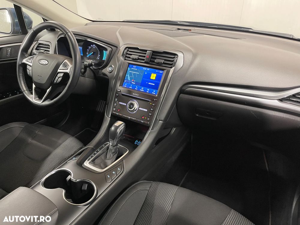 Ford Mondeo 2.0 HEV Titanium - 8
