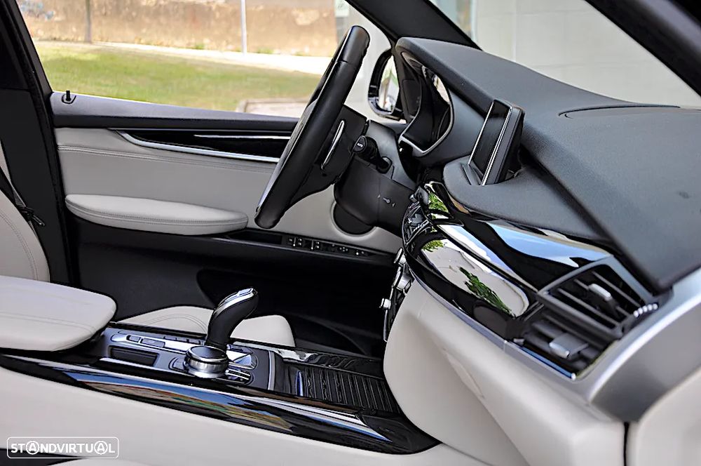 BMW X5 25 d sDrive Pack M - 31