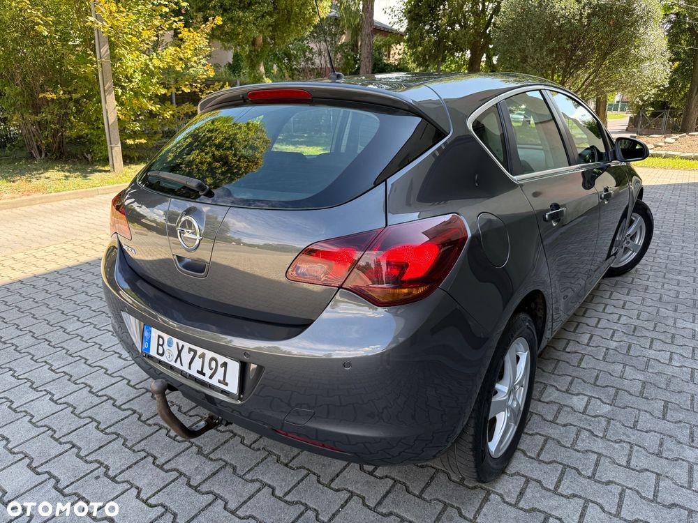 Opel Astra 1.6 ECOFLEX Start/Stop Edition - 19