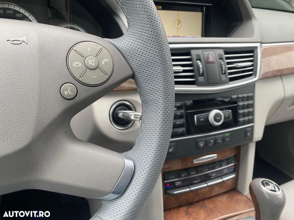 Mercedes-Benz E - 21