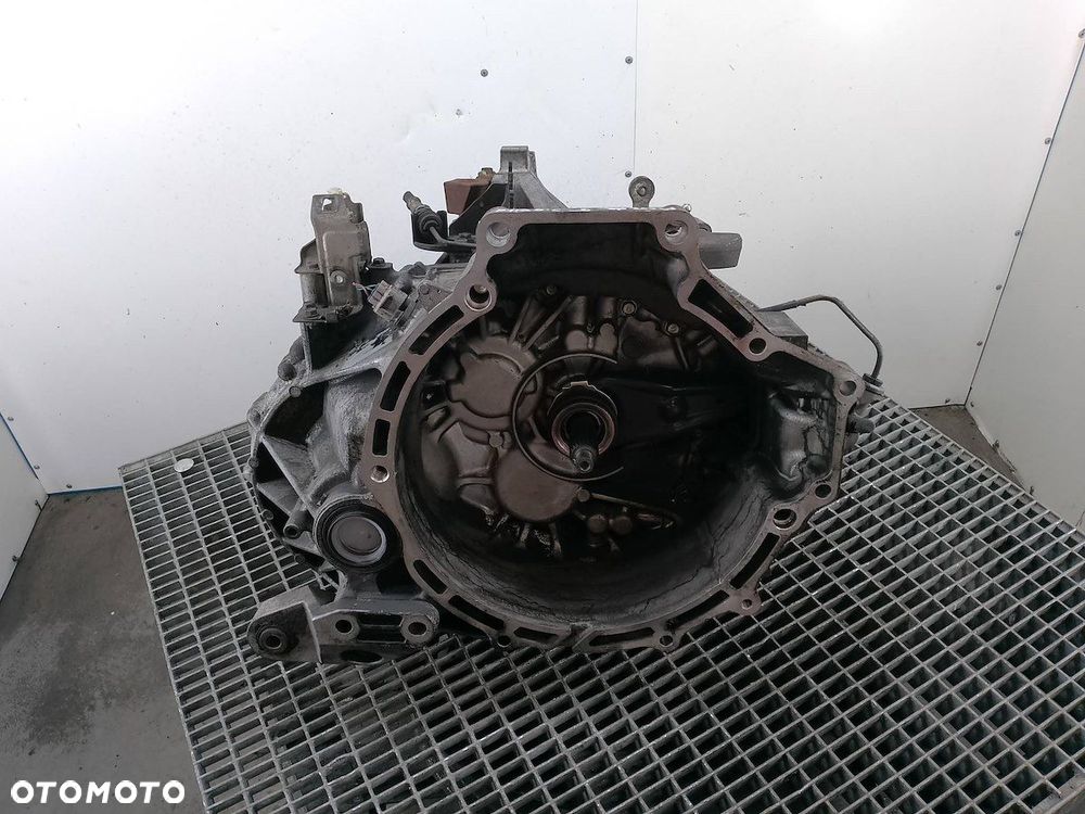 SKRZYNIA BIEGÓW MANUALNA MAZDA 5 I 2.0 CIDT - 4