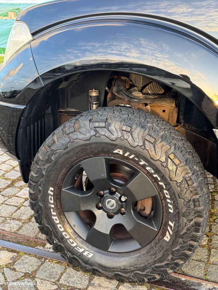 Nissan Navara 2.5 dCi CD LE Prem.+BDT - 8