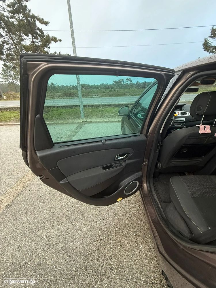 Renault Scénic 1.5 dCi Dynamique S - 21