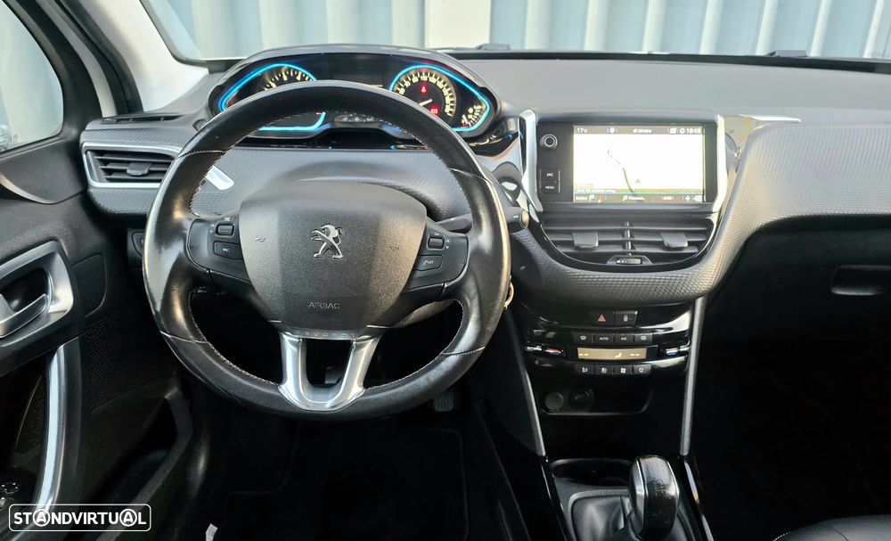 Peugeot 2008 PureTech 82 Allure - 18