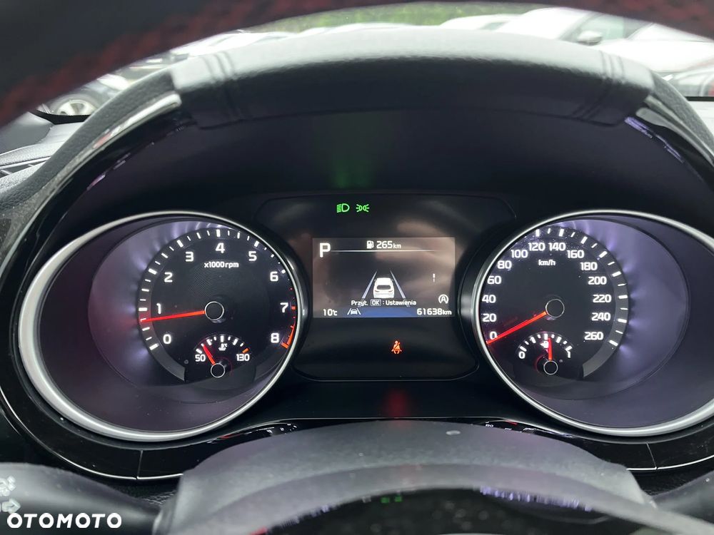 Kia ProCeed 1.6 T-GDI GT DCT - 14