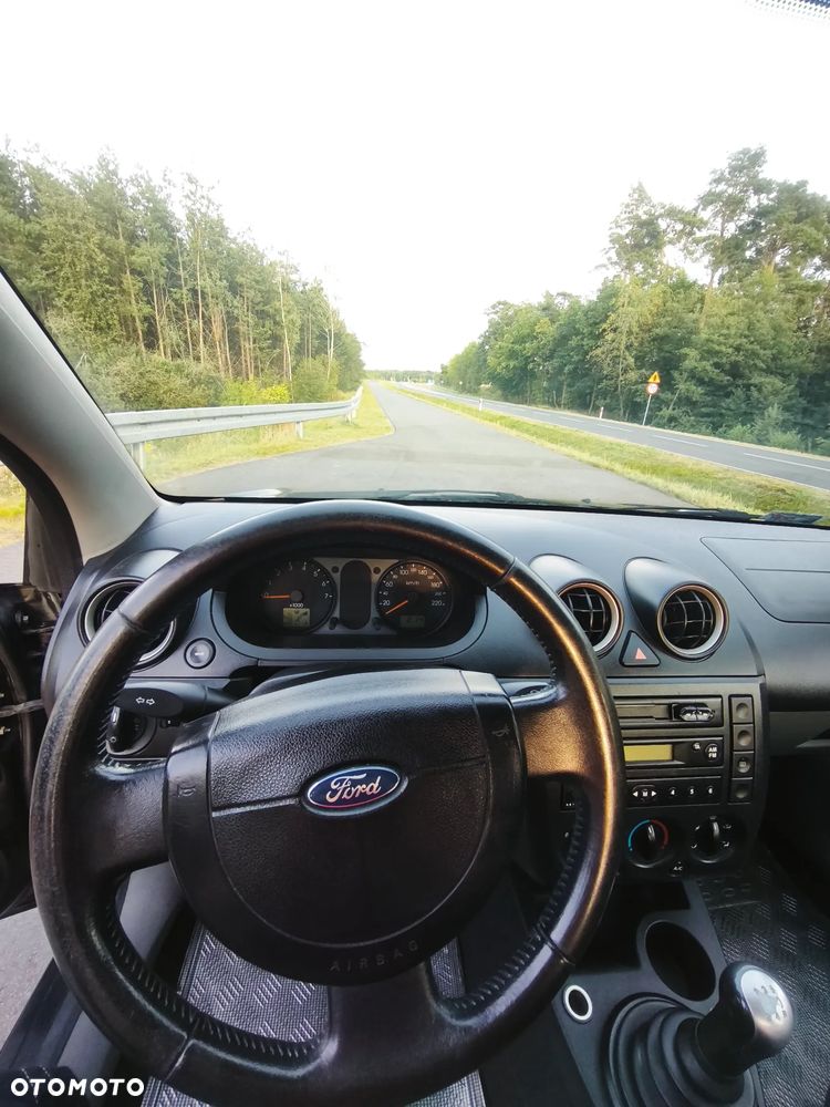 Ford Fiesta 1.25 - 19