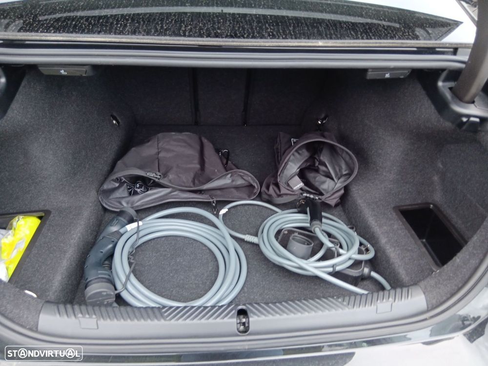 BMW 530 e Pack Desportivo M - 23
