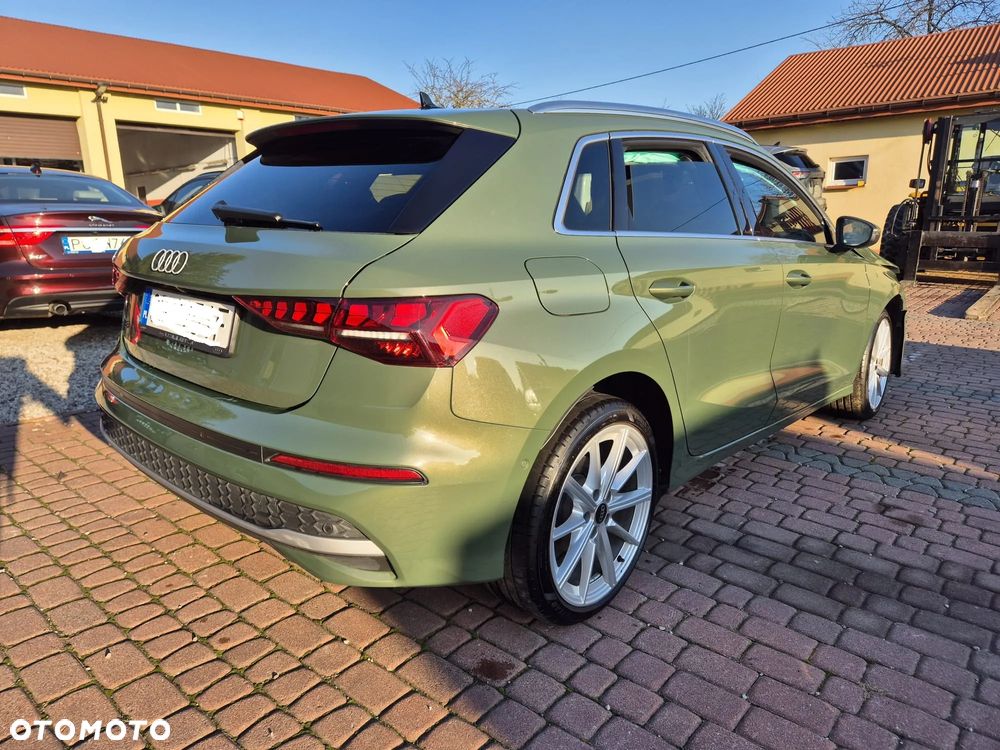 Audi A3 Sportback - 1